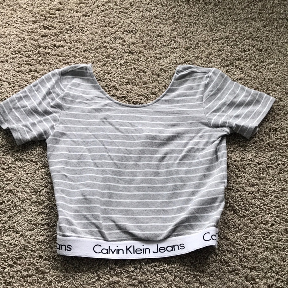Calvin Klein Crop Top